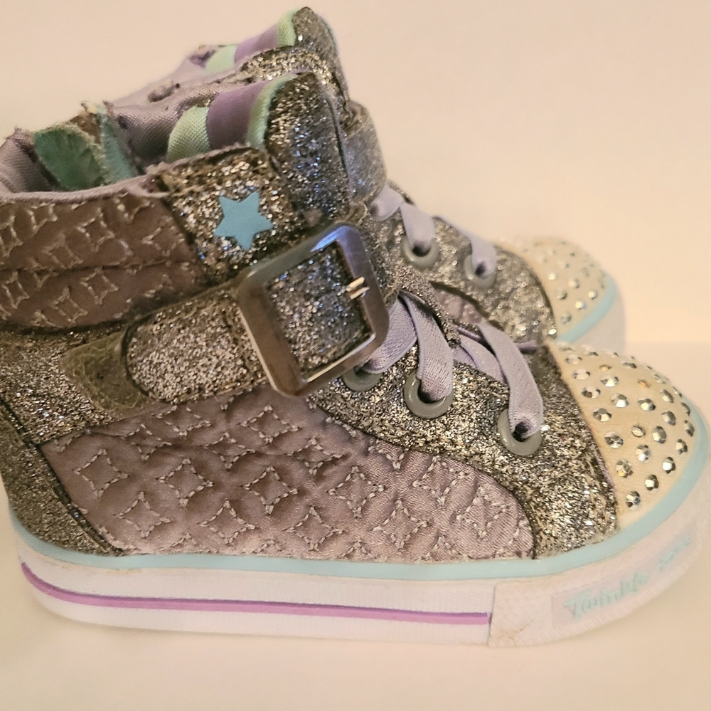 Sketchers Twinkle Toes Toddler High Top Velcro Light Up Sneakers Size 6 Grey